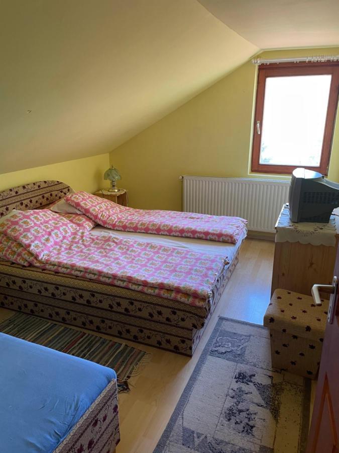 Horváth Vendégház Monosbel Esterno foto