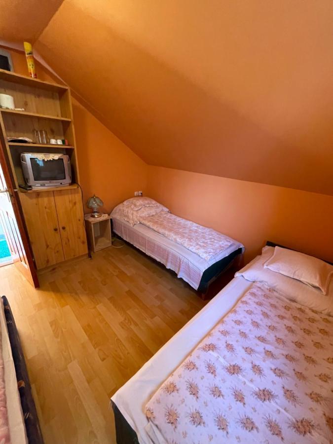 Horváth Vendégház Monosbel Esterno foto