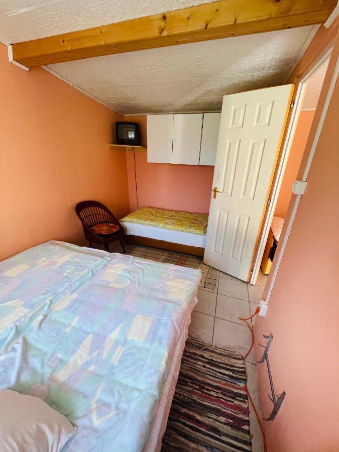 Horváth Vendégház Monosbel Esterno foto