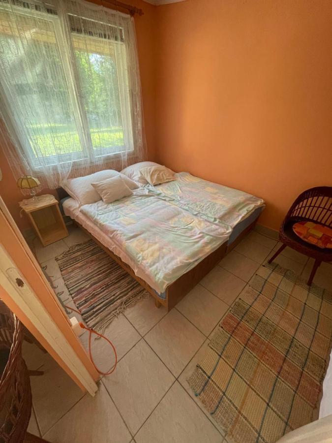 Horváth Vendégház Monosbel Esterno foto