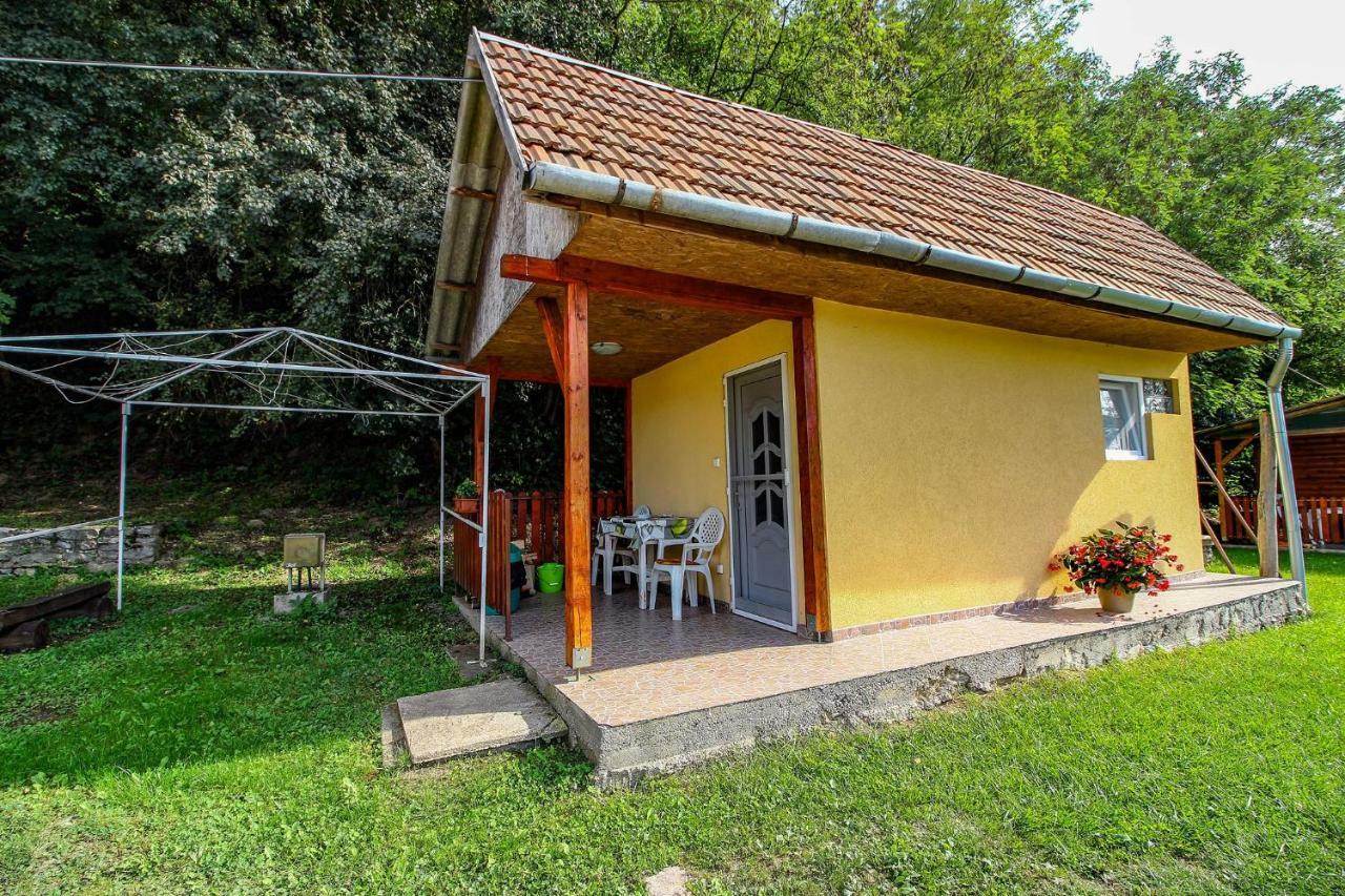Horváth Vendégház Monosbel Esterno foto